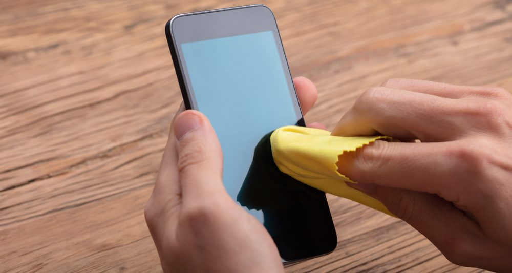 how to clean iphone speaker